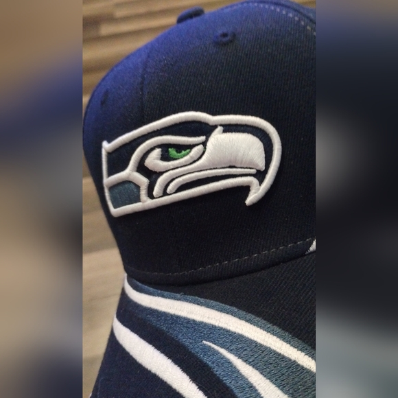 Vintage Seattle Seahawks hat - Picture 3 of 5